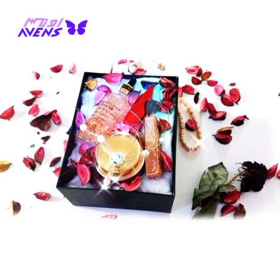  کادوی شب یلدا برای عروس |‌ پک هدیه آرایشی عروس | معتبرترین پخش آرایشی