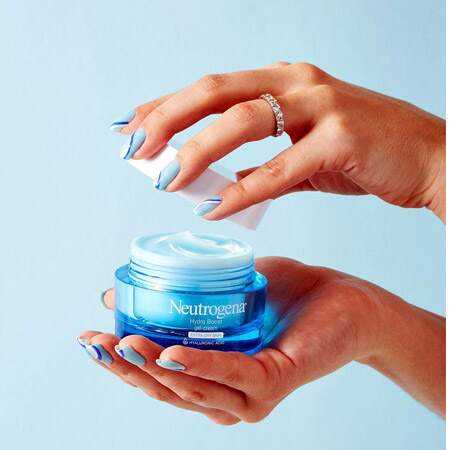 تصویر برای دسته  مرطوب کننده و آبرسان صورت